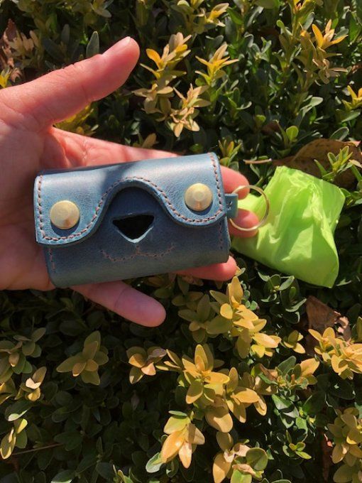 Etui pour sacs à déjections